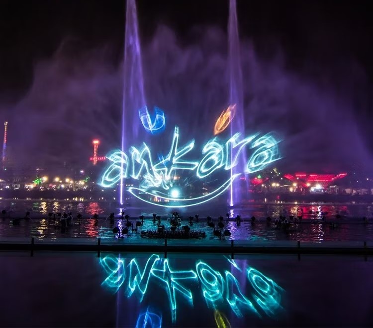 Màn nước mapping ngoài trời – Giải pháp quảng cáo ấn tượng Ứng dụng màn nước kỹ thuật số trong quảng bá thương hiệu hiện đại