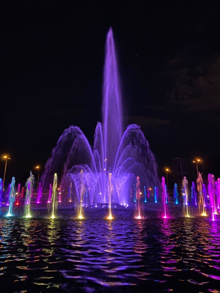 Thiết bị nhạc nước hiện nay có sẵn sàng tích hợp công nghệ điều khiển thế hệ mới không?